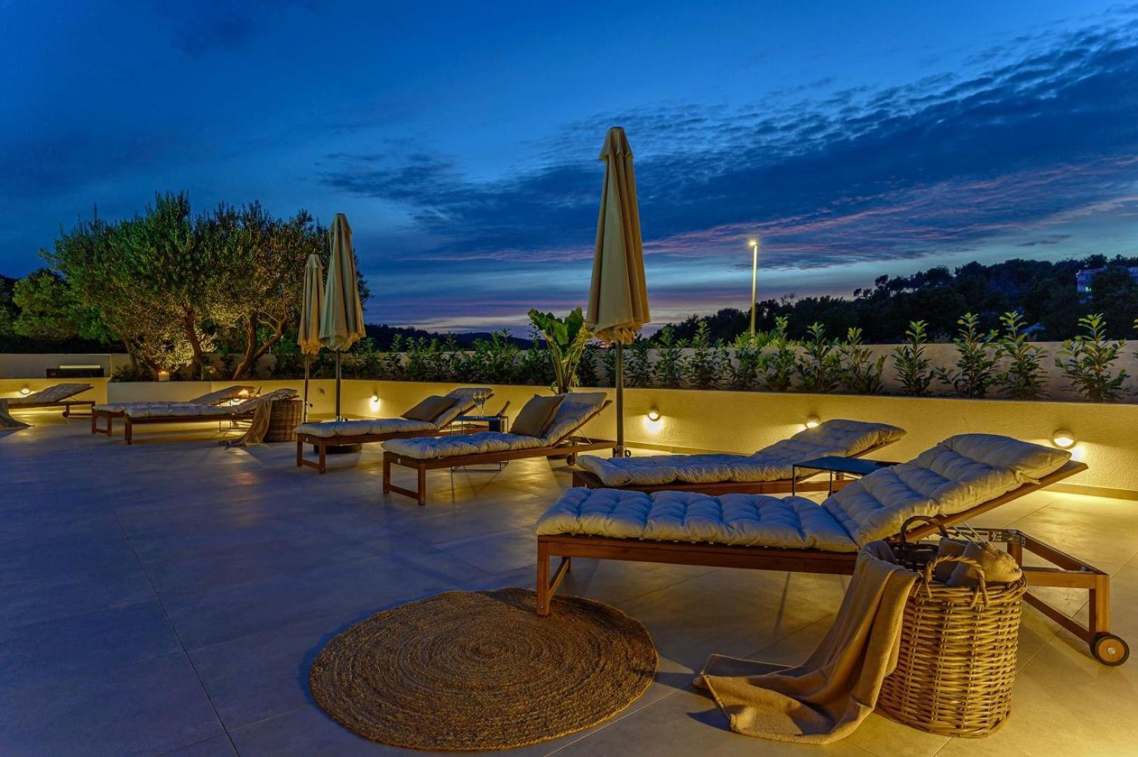 Luxury Villa Del Sogno With Pool, Jacuzzi, Parking Okrug Gornji Eksteriør billede